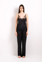 Discover the Winter 2022-23 collection from the house Carine Gilson with this Large Pants Mid rise Waist in Black Silk