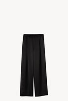 Enter Carine Gilson's world and the most beautiful silk lingerie with the Winter 2026-27 collection with this Wide Leg Pants in black Silk