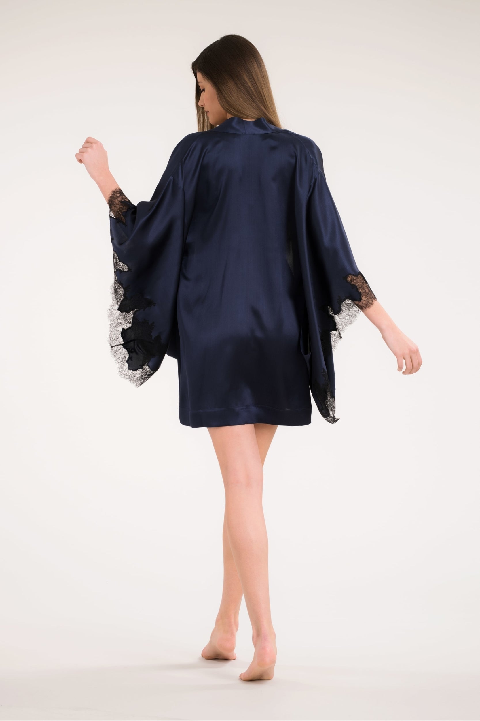 CG0908DS-MBL-Carine-gilson-silk-lace-kimono-1-min