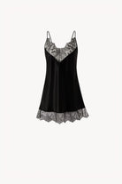 Enter Carine Gilson's world and the most beautiful silk lingerie with the 2026 Summer collection with this top with classic neckline in black silk with black lace