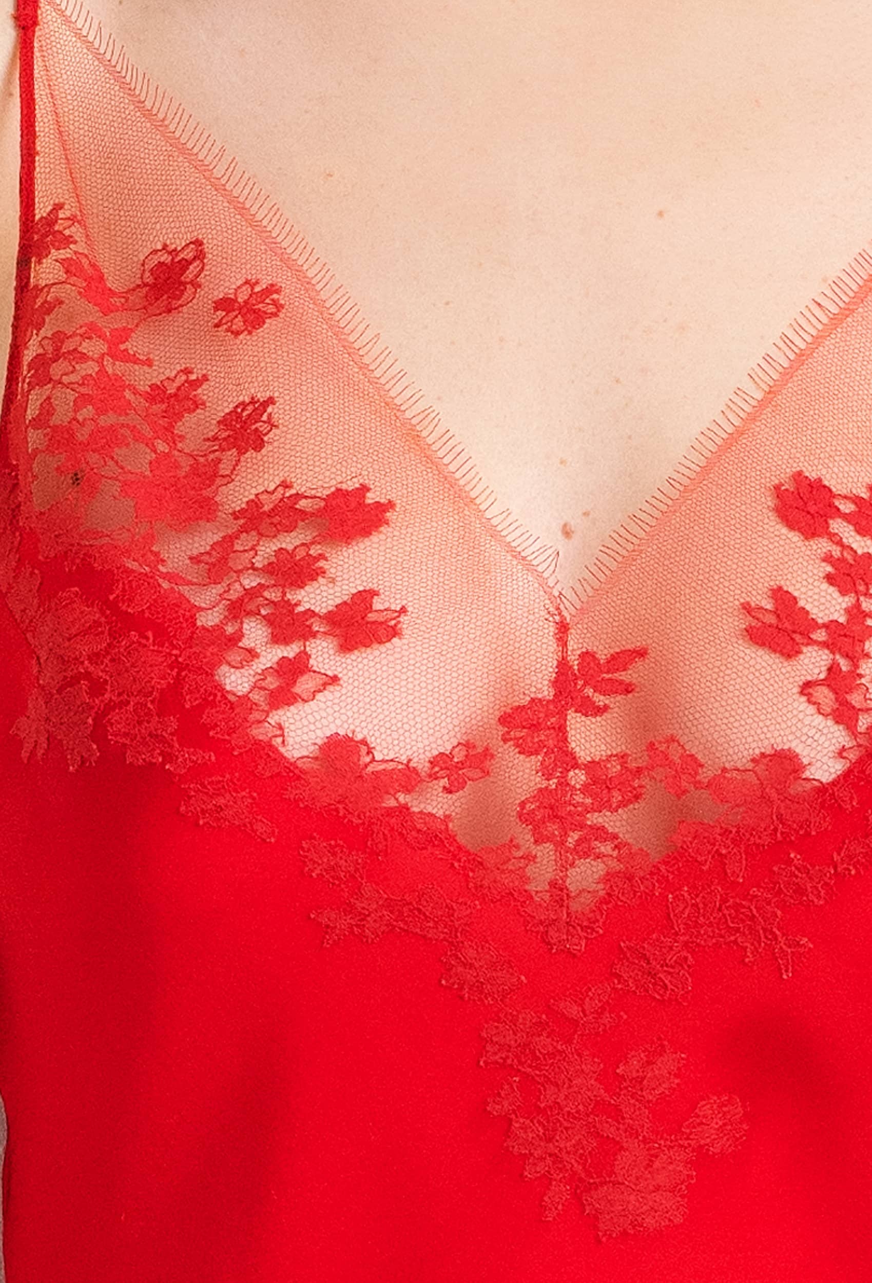 Triangle bra - red silk and red Sakura Caudry lace