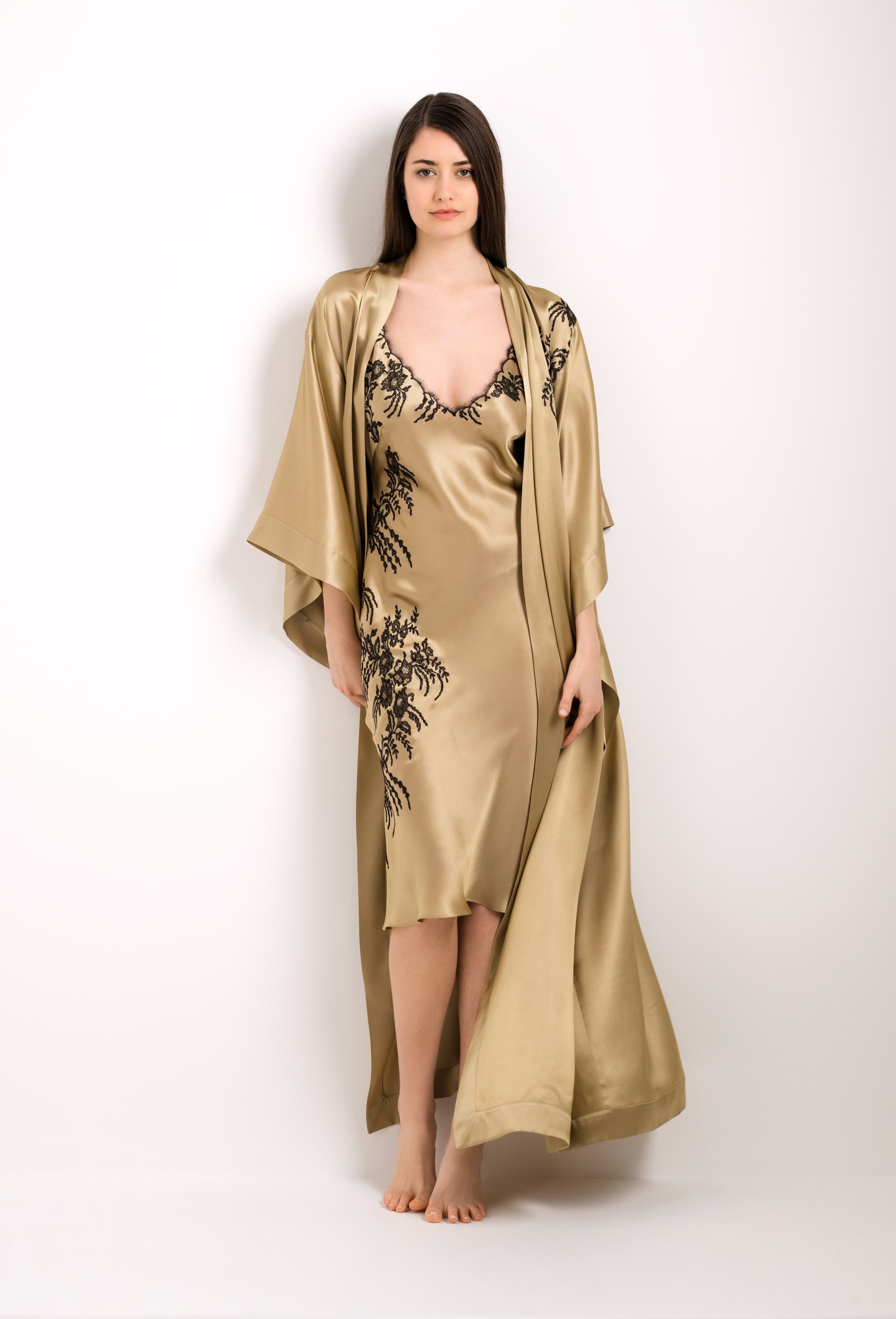 Long silk kimono Caudry and Venise - black Gilson - lace Carine gold