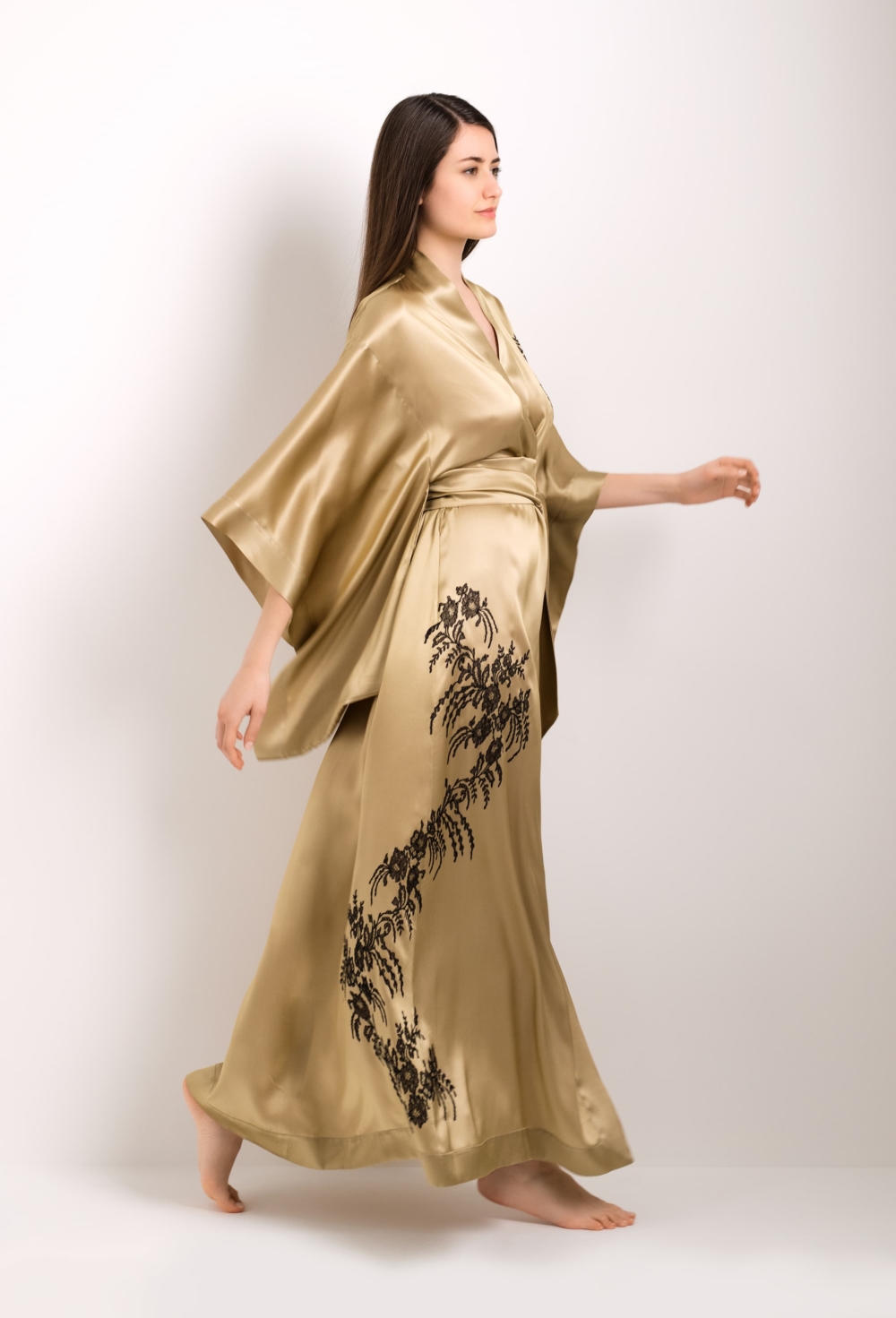 Long silk kimono - Gilson Caudry Venise Carine - lace and gold black